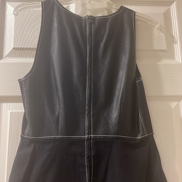 Bcbg top - Picture 2 of 3